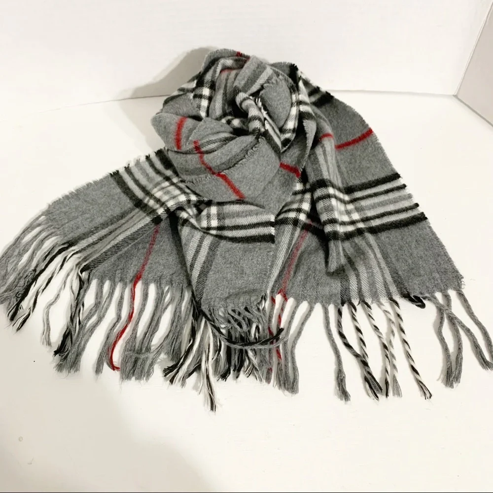 Unbranded Plaid Fringed Gray, Black, Red, and White Soft, Cozy Scarf 🧣Outerwear